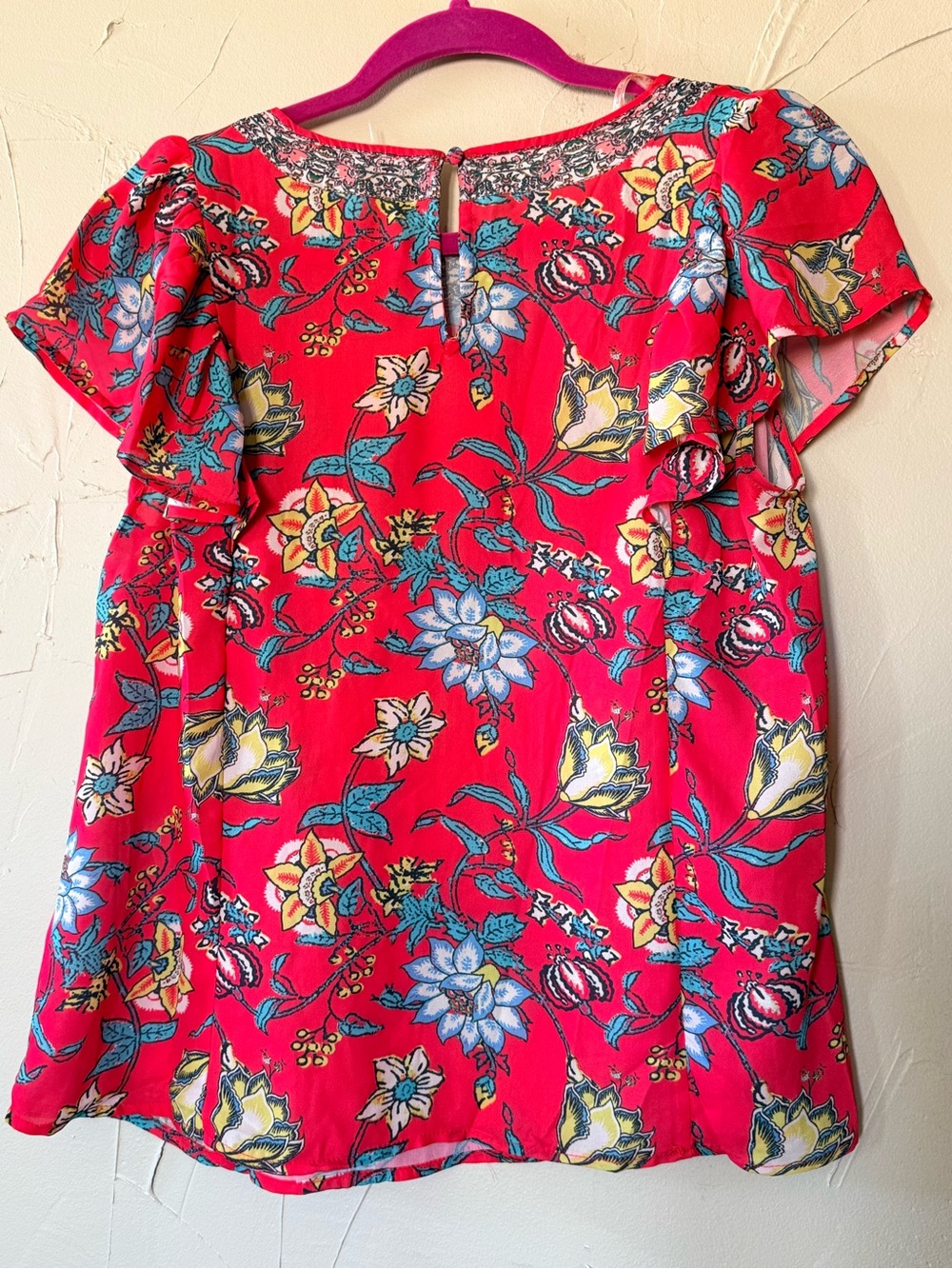 Flying Tomato women’s Bright Floral Ruffle blouse - Picture 2 of 3